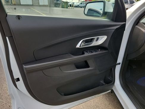 Used 2017 Chevrolet Equinox LT w/ Convenience Package FWD image 21