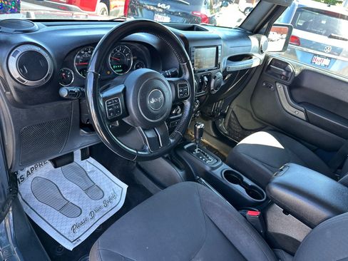 Used 2016 Jeep Wrangler Unlimited Sport w/ Quick Order Package 24S AWD/4WD image 14