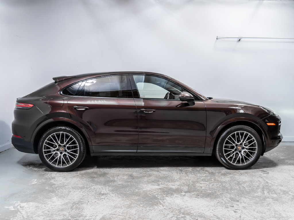 Used 2023 Porsche Cayenne Coupe AWD/4WD image 8