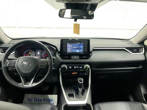 Used 2021 Toyota RAV4 XLE Premium AWD/4WD image 14