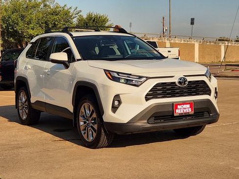 Used 2024 Toyota RAV4 XLE Premium FWD image 2