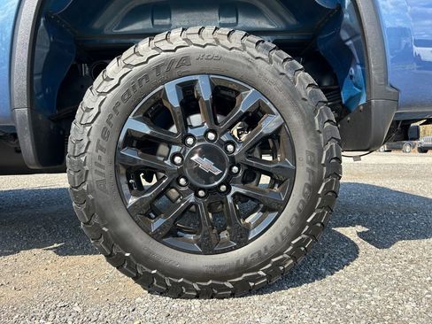 Used 2025 Chevrolet Silverado 2500 LT w/ Trail Boss Package image 14