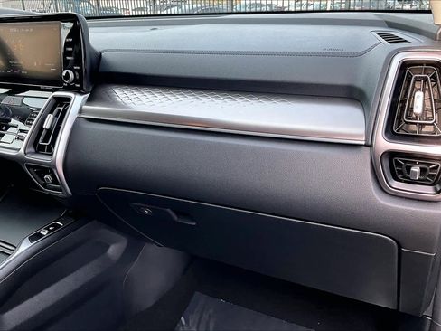 Used 2022 Kia Sorento S image 19
