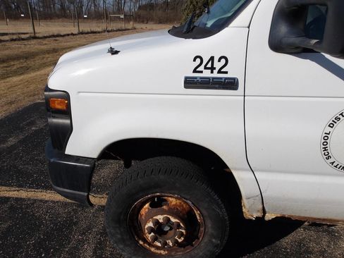 Used 2008 Ford E-350 and Econoline 350 Super Duty image 13