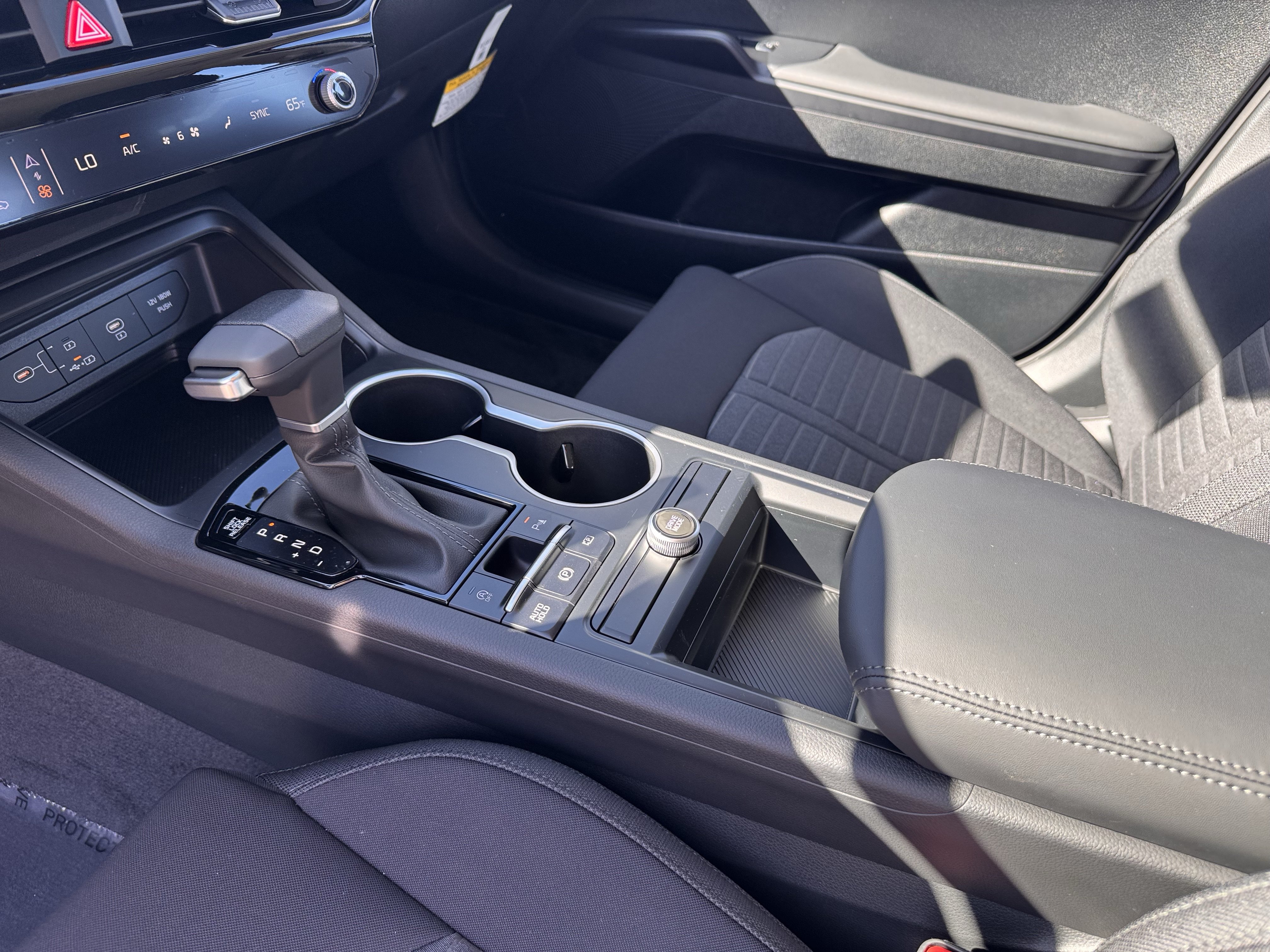 New 2027 Kia K5 LXS FWD image 11