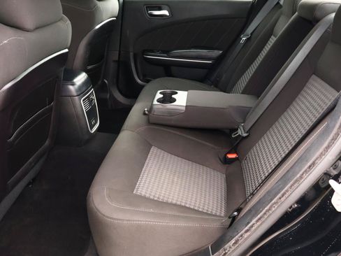 Used 2022 Dodge Charger Scat Pack RWD image 18
