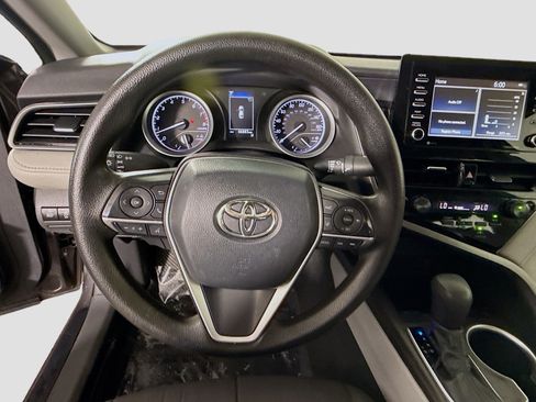 Used 2022 Toyota Camry LE FWD image 13
