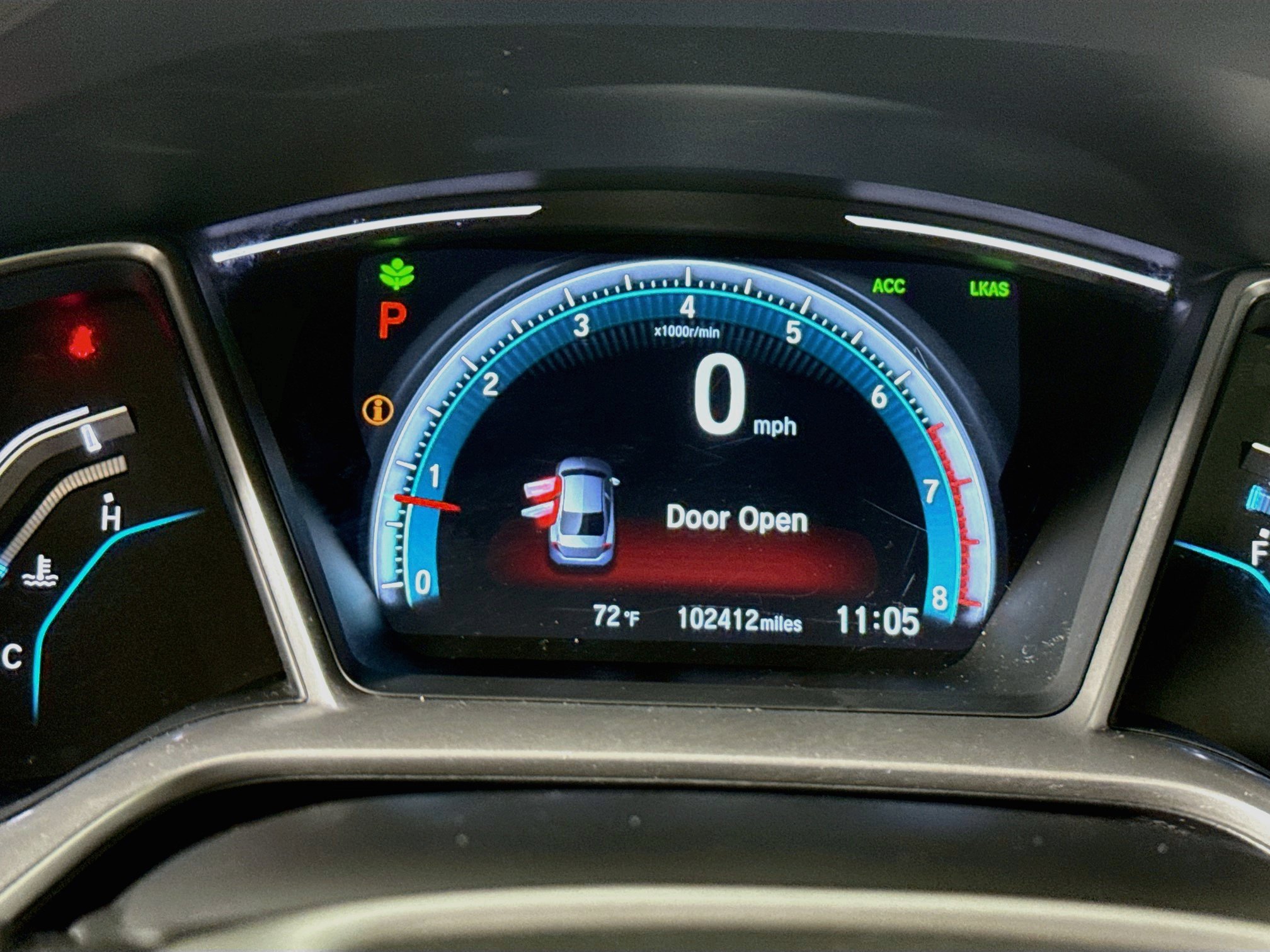 Used 2018 Honda Civic Touring image 13