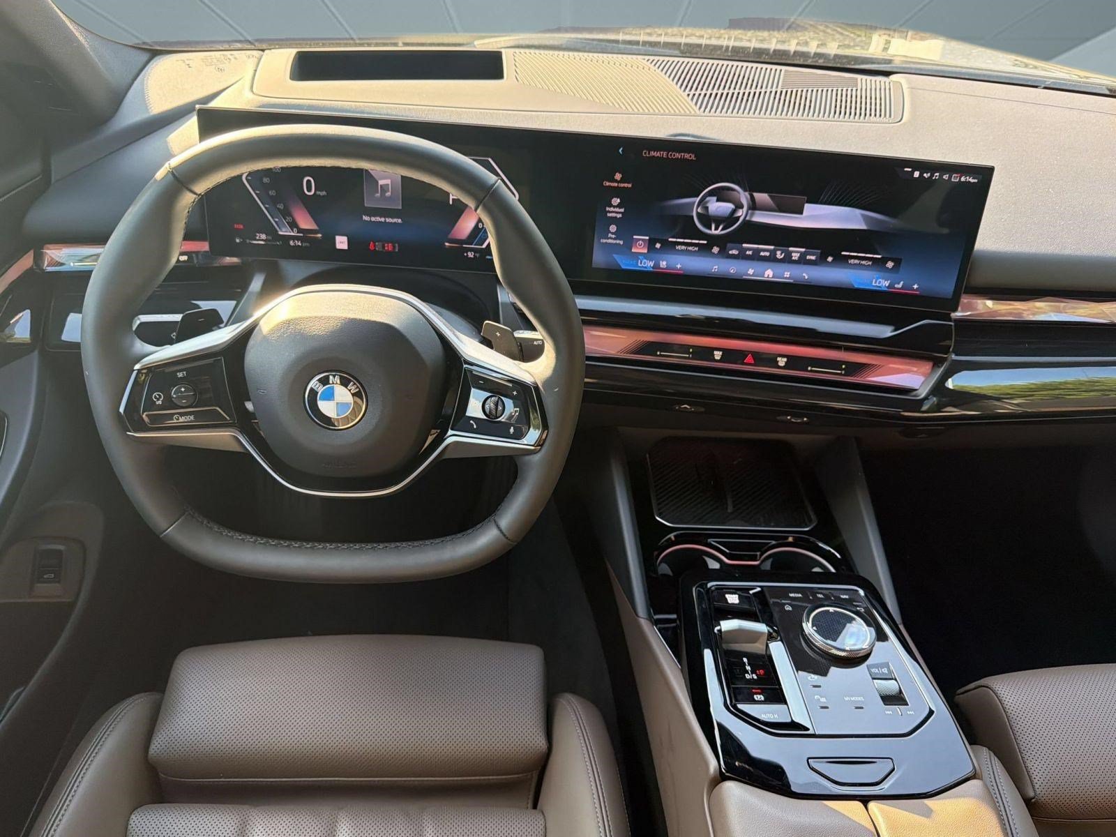 Certified 2026 BMW 530i RWD image 28