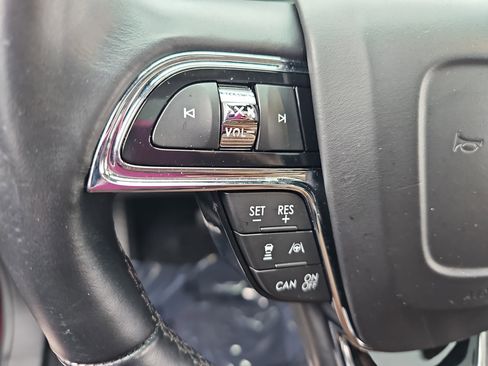 Used 2022 Lincoln Nautilus Reserve w/ Equipment Group 201A image 17