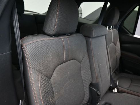 Used 2025 Honda Pilot Sport image 36