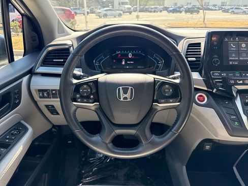 Used 2018 Honda Odyssey EX-L image 18