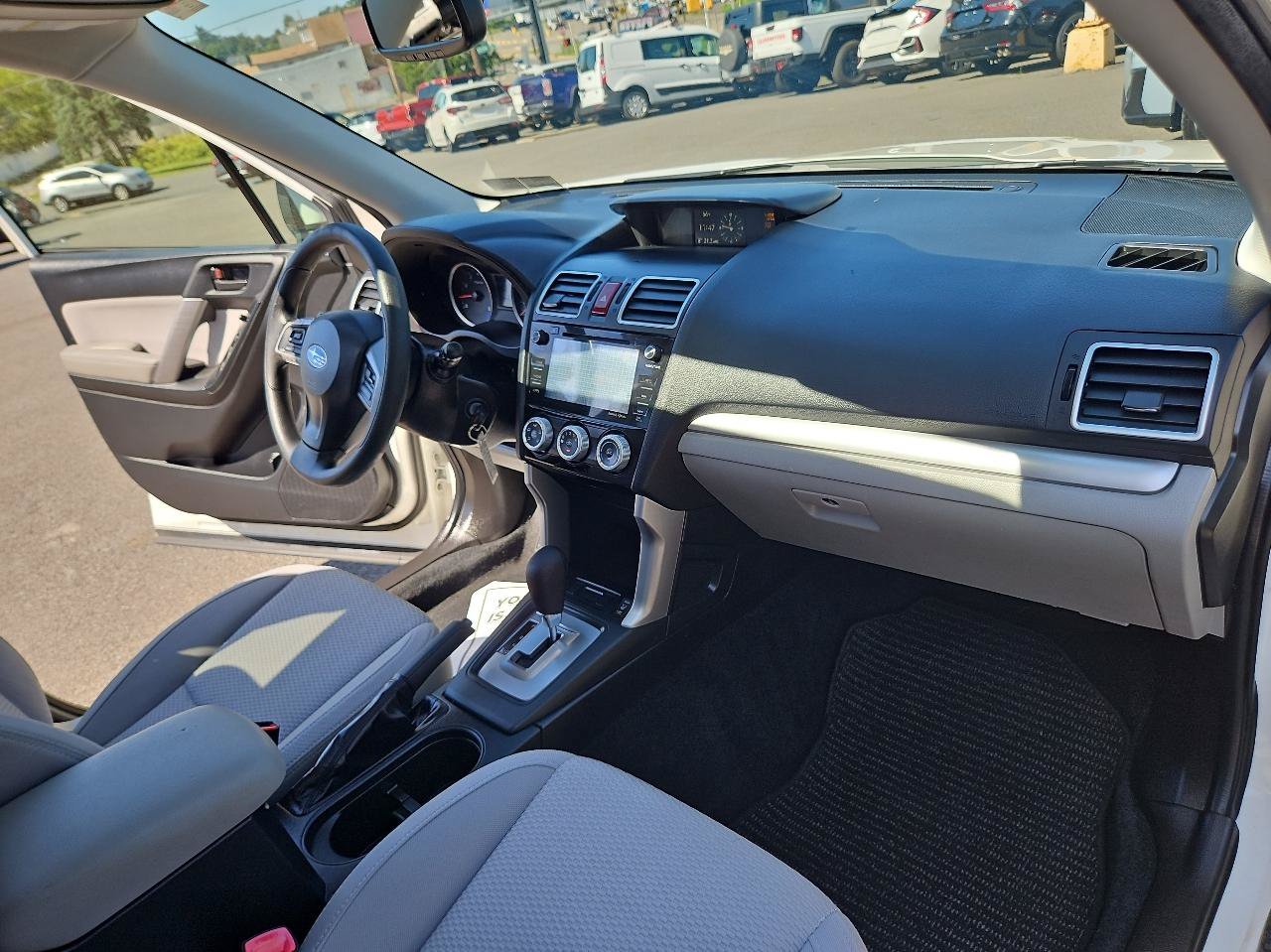 Used 2016 Subaru Forester 2.5i Premium w/ Popular Package #2 AWD/4WD image 18