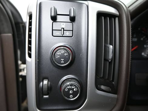 Used 2014 GMC Sierra 1500 SLT w/ SLT Preferred Package AWD/4WD image 12