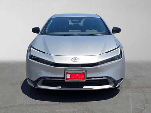 Certified 2026 Toyota Prius XLE FWD image 8