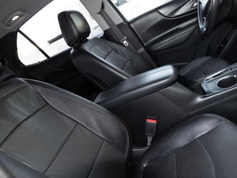 Used 2019 Chevrolet Equinox Premier image 18