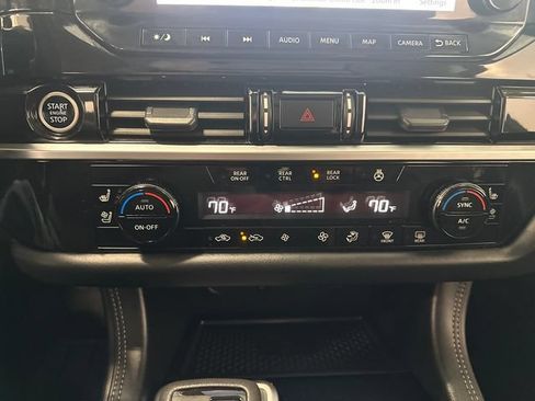 Used 2024 Nissan Pathfinder Platinum w/ Cargo Package AWD/4WD image 23