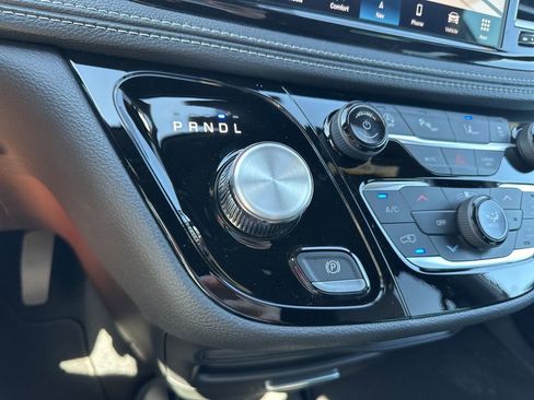 New 2026 Chrysler Pacifica Select image 70