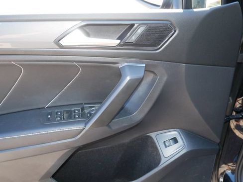 Certified 2022 Volkswagen Tiguan SE AWD/4WD image 16