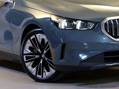 Certified 2026 BMW 540i xDrive AWD/4WD image 3