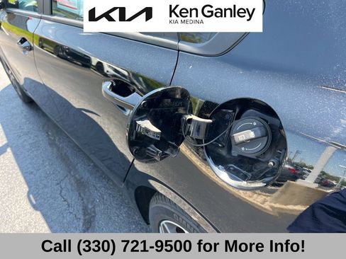 Used 2022 Kia Forte LXS FWD image 48