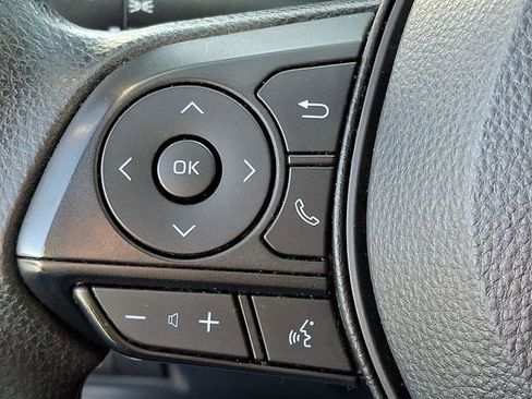 Used 2024 Toyota RAV4 XLE image 21