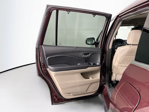 Used 2016 Honda Pilot Elite image 28