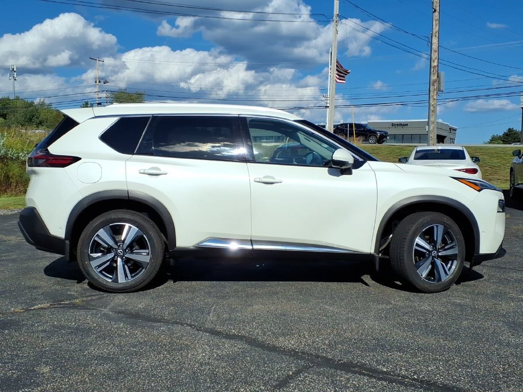 Certified 2023 Nissan Rogue SL w/ SL Premium Package AWD/4WD image 2