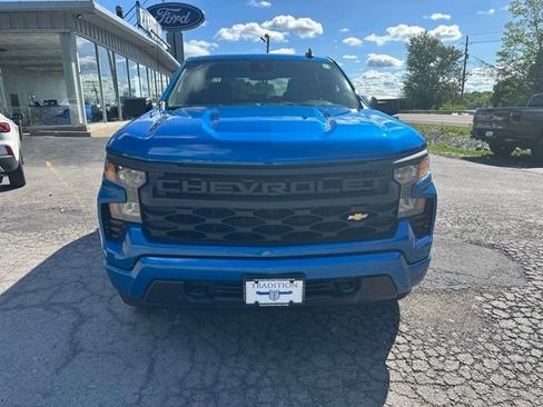 Used 2022 Chevrolet Silverado 1500 Custom AWD/4WD image 10