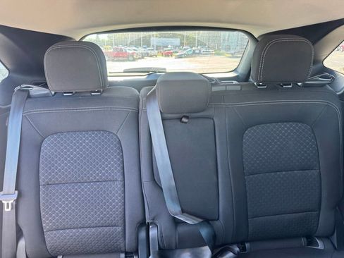 Used 2024 Ford Escape Active w/ Tech Pack #2 AWD/4WD image 9
