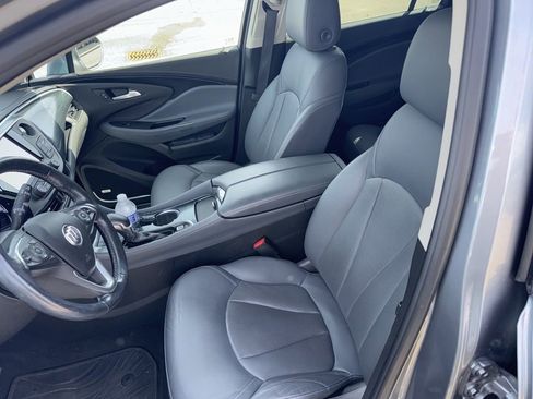 Used 2019 Buick Envision Premium image 3