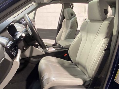 Used 2023 Acura MDX SH-AWD w/ Technology Package image 11