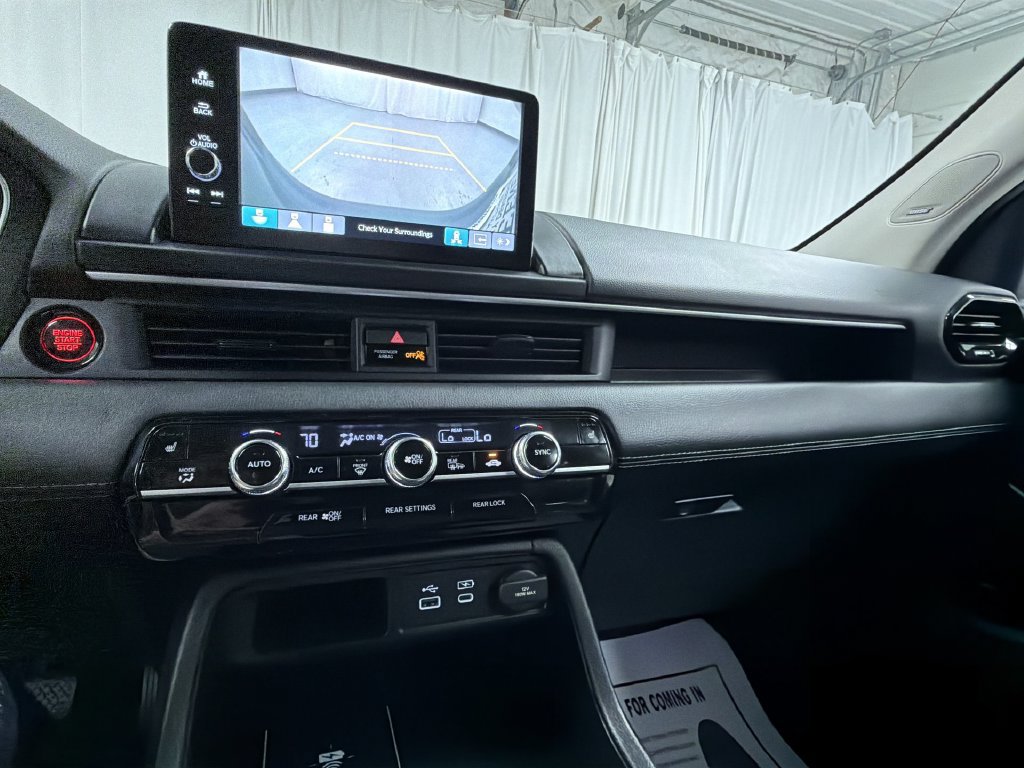 Used 2025 Honda Pilot Touring image 23