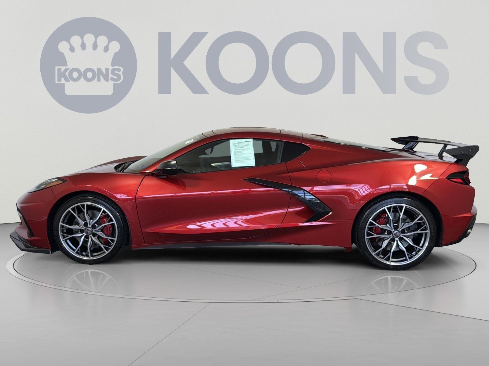 Used 2023 Chevrolet Corvette Stingray Preferred Cpe w/ Z51 Performance Package RWD image 2