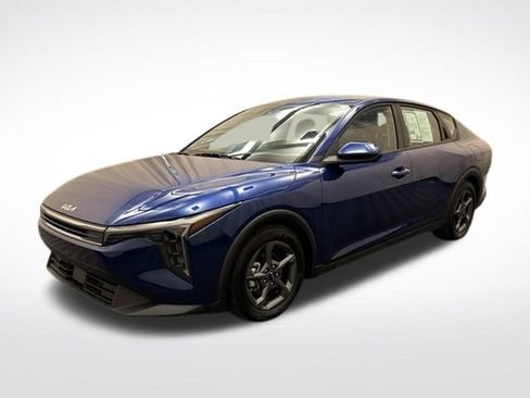 Used 2025 Kia K4 FWD image 1