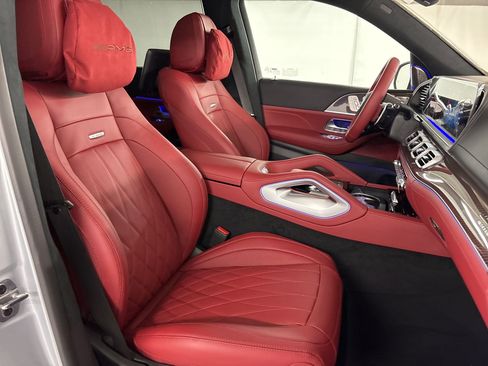 New 2026 Mercedes-Benz GLS 63 AMG 4MATIC image 30