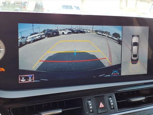 Used 2022 Lexus ES 300h Ultra Luxury w/ Accessory Package 2 image 27