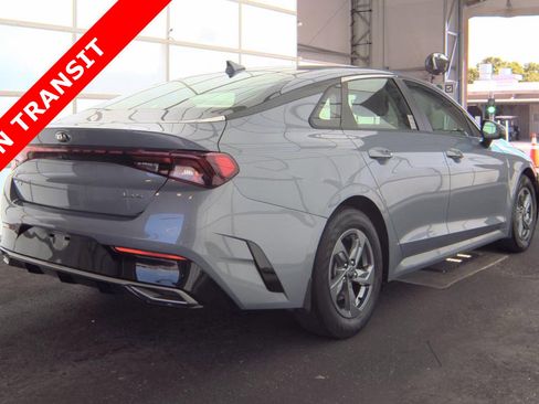 Used 2021 Kia K5 LXS FWD image 4