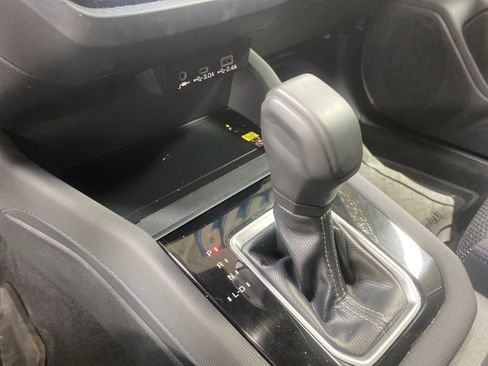Used 2025 Subaru Forester Premium AWD/4WD image 23