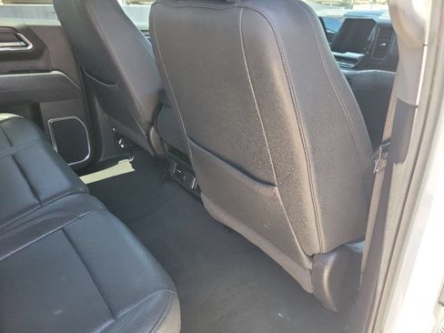 Used 2025 GMC Sierra 1500 SLT AWD/4WD image 35