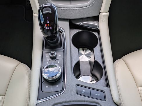 Certified 2022 Cadillac XT5 Premium Luxury FWD image 20