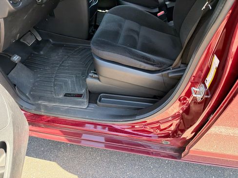 Used 2018 Dodge Grand Caravan SE FWD image 6