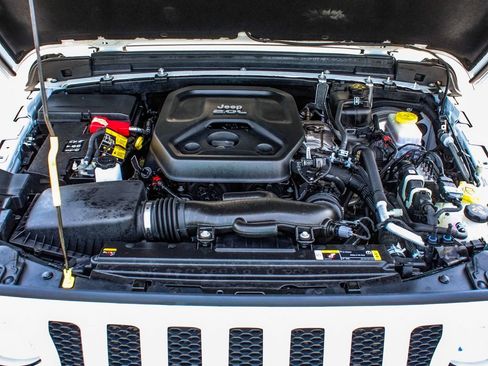 Used 2021 Jeep Wrangler Unlimited Sport AWD/4WD image 45