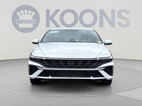 New 2026 Hyundai Elantra SE FWD image 11