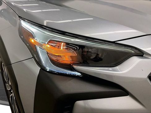 Used 2023 Subaru Outback Limited AWD/4WD image 31
