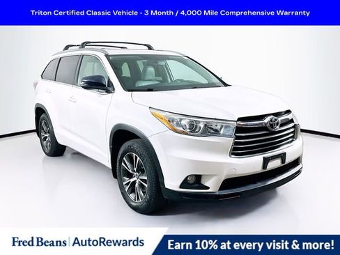 Used 2016 Toyota Highlander XLE AWD/4WD image 1