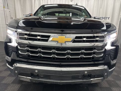 Used 2024 Chevrolet Silverado 1500 LTZ w/ LTZ Premium Package image 4
