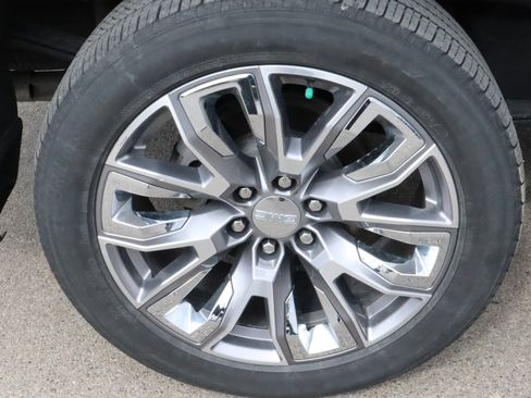 Certified 2024 GMC Sierra 1500 Denali AWD/4WD image 10