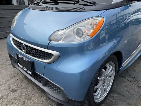 Used 2013 smart fortwo passion RWD image 62
