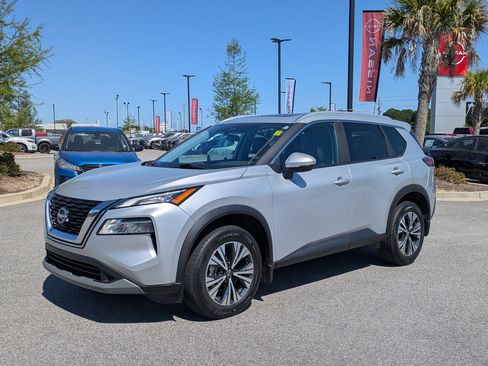 Certified 2023 Nissan Rogue SV w/ SV Premium Package AWD/4WD image 8